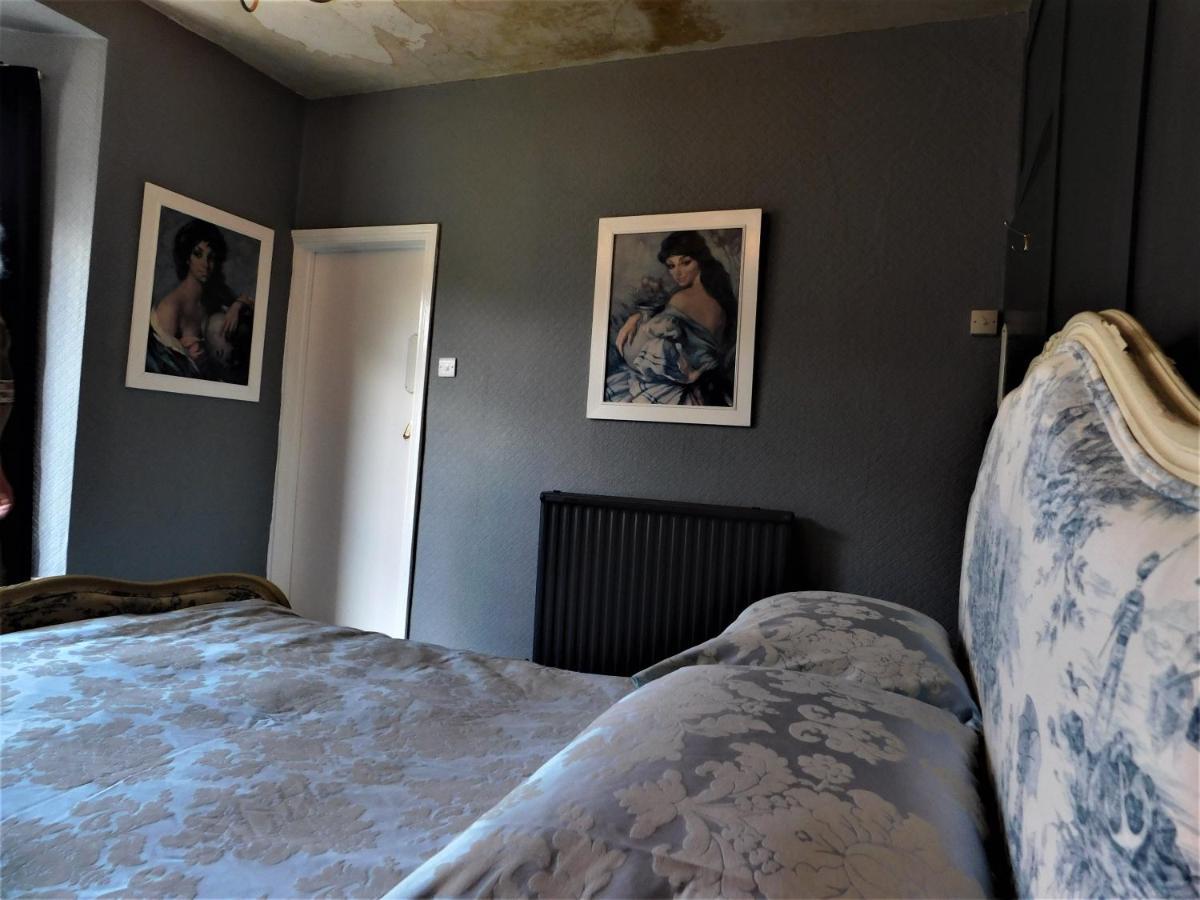 The Bear Bread Bakery B&B, Ensuite Rooms Above The Bakery, Colyton エクステリア 写真