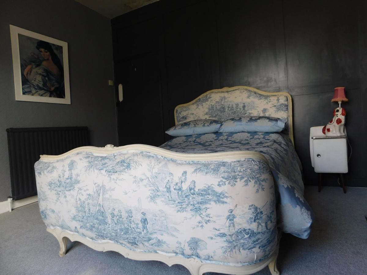 The Bear Bread Bakery B&B, Ensuite Rooms Above The Bakery, Colyton エクステリア 写真